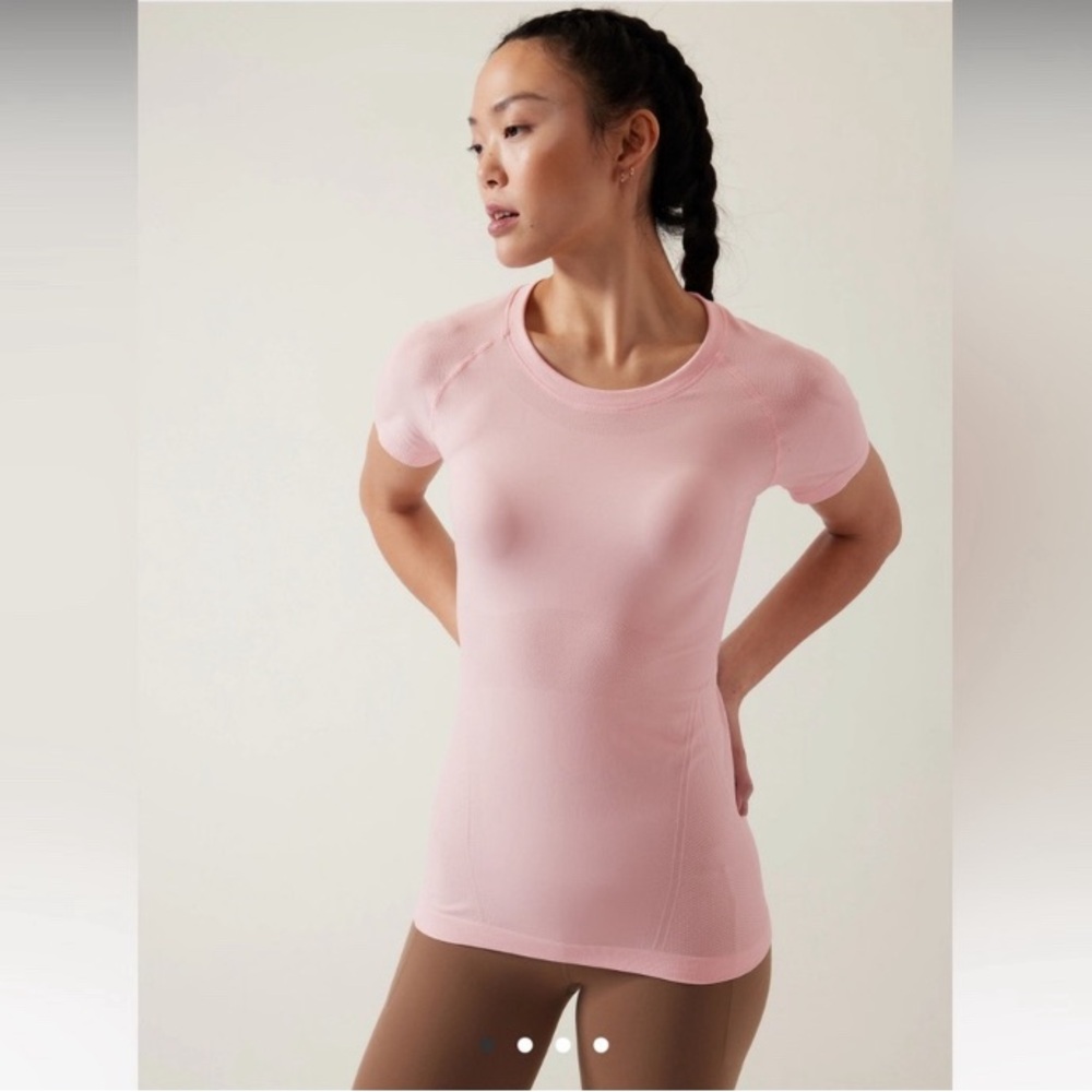 Athleta Elation Seamless Tshirt.